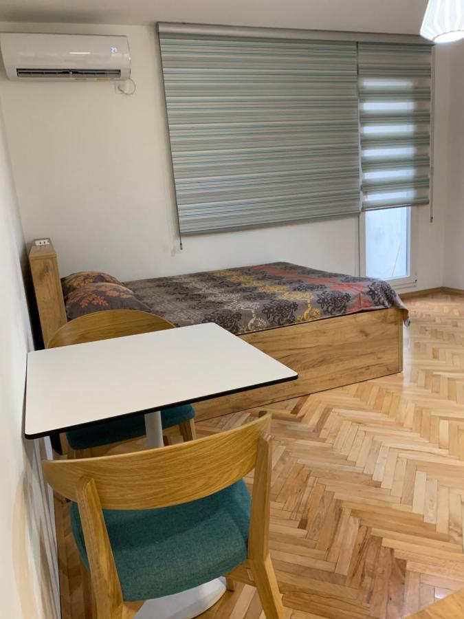 Clock Tower Apartments Podgorica Bagian luar foto