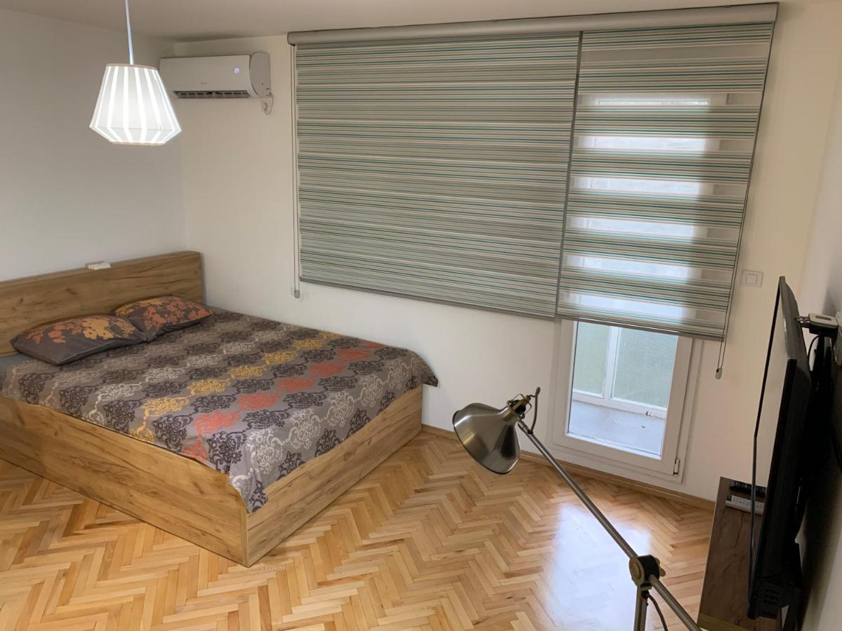 Clock Tower Apartments Podgorica Bagian luar foto